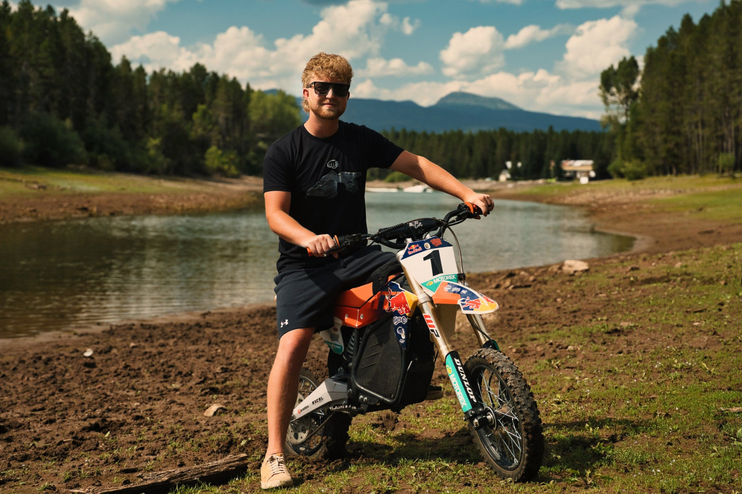 Topo Design Tee