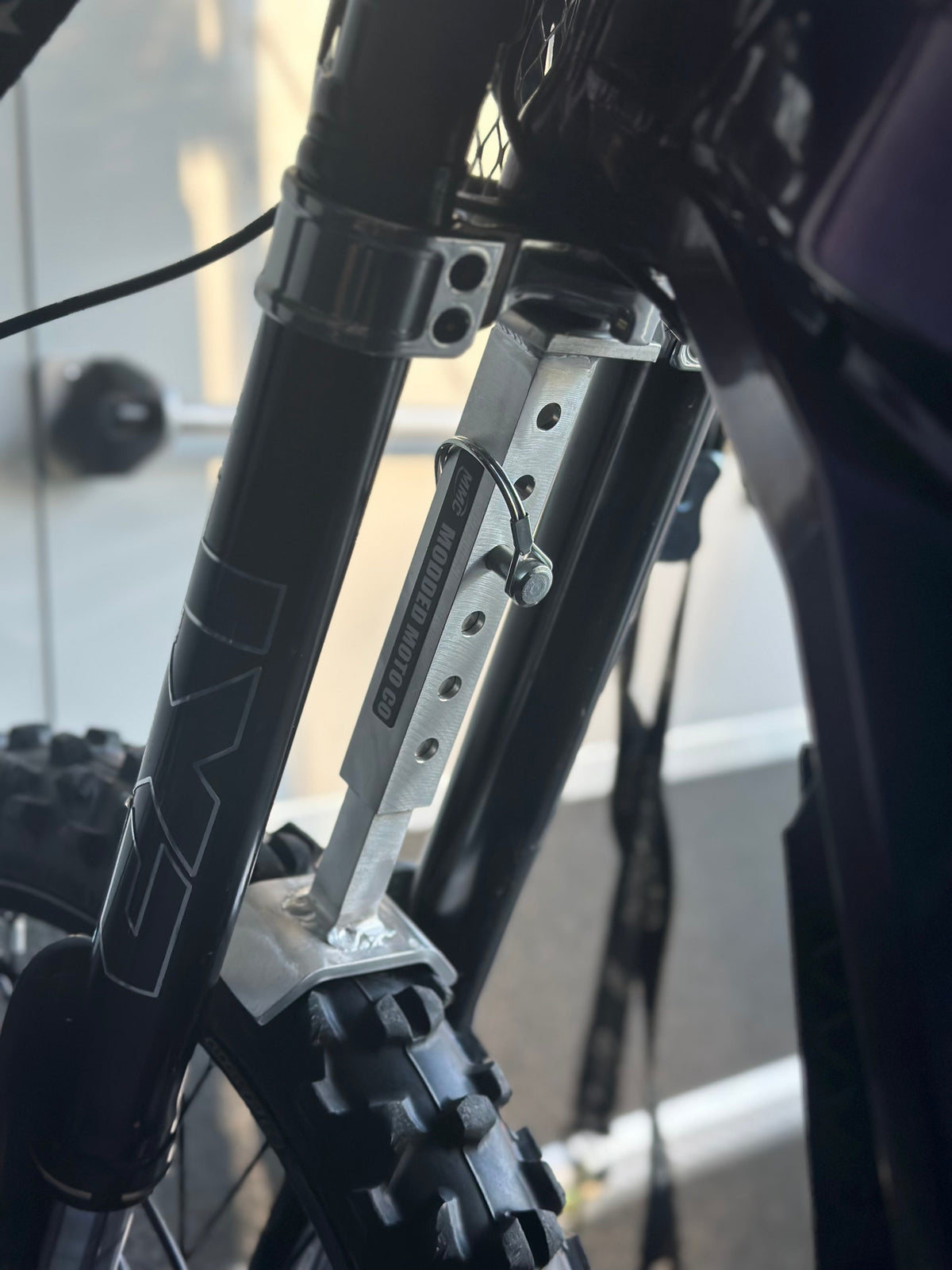 Adjustable Fork Saver, view 5